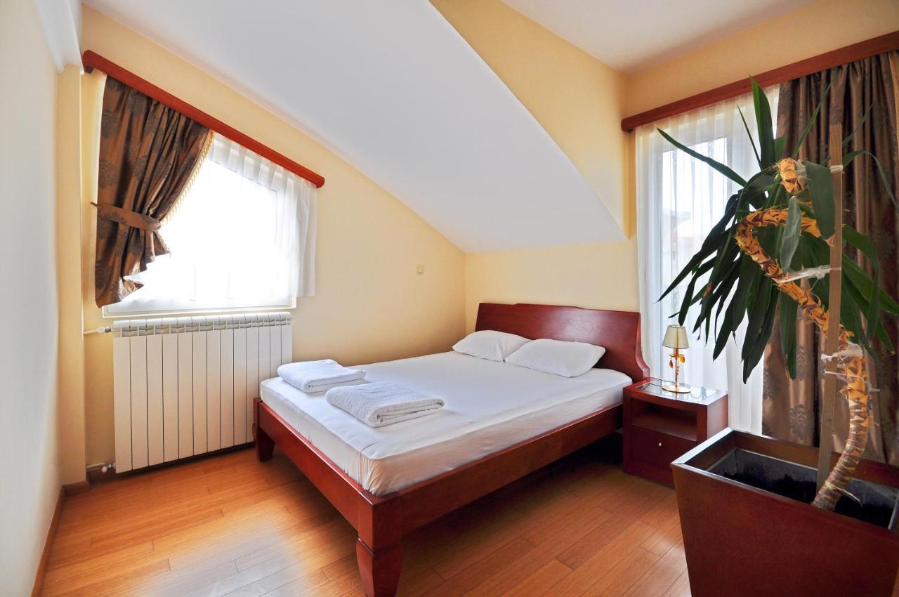 Sunny Hill Apartments & Aqua Park Vrnjačka Banja المظهر الخارجي الصورة