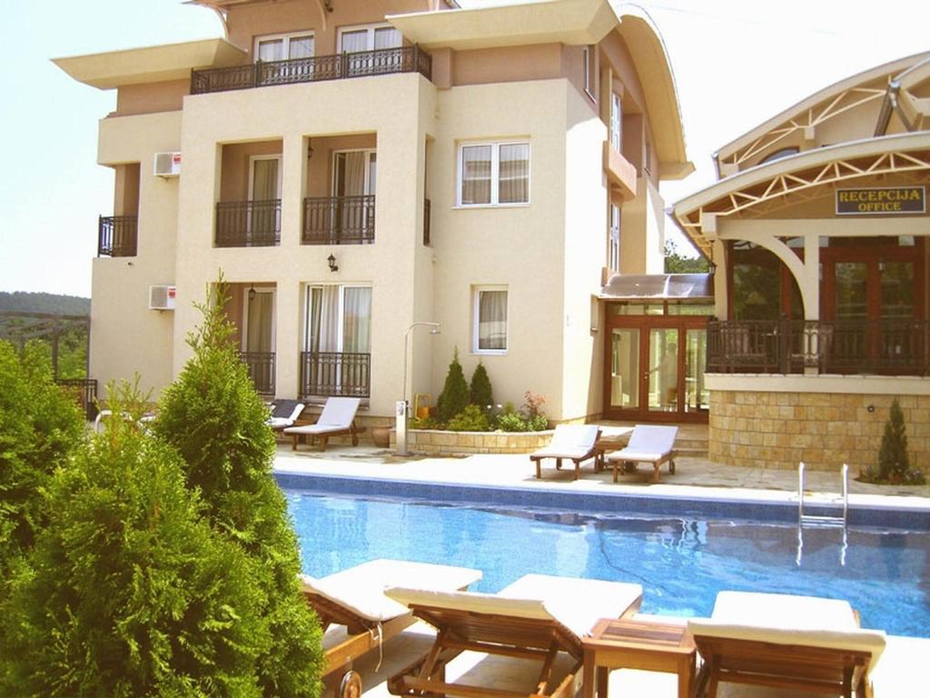 Sunny Hill Apartments & Aqua Park Vrnjačka Banja المظهر الخارجي الصورة