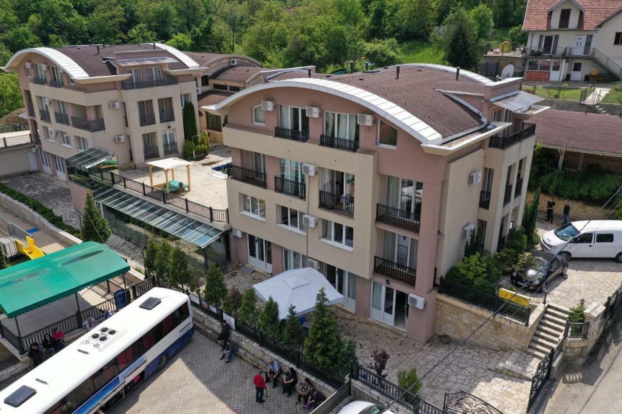 Sunny Hill Apartments & Aqua Park Vrnjačka Banja المظهر الخارجي الصورة